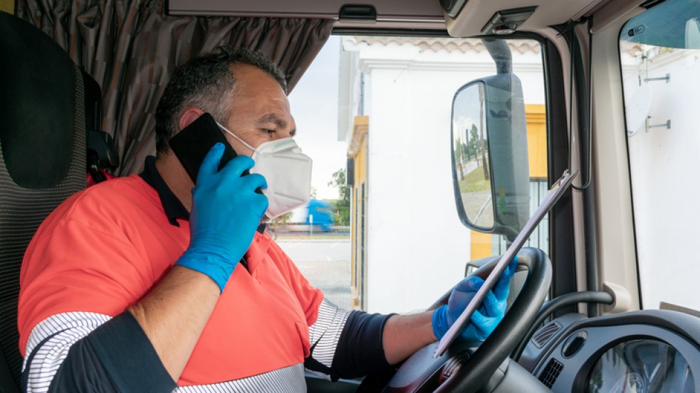 ALERTĂ. Șoferii de camion vor putea traversa Europa pe baza certificatului de vaccinare COVID