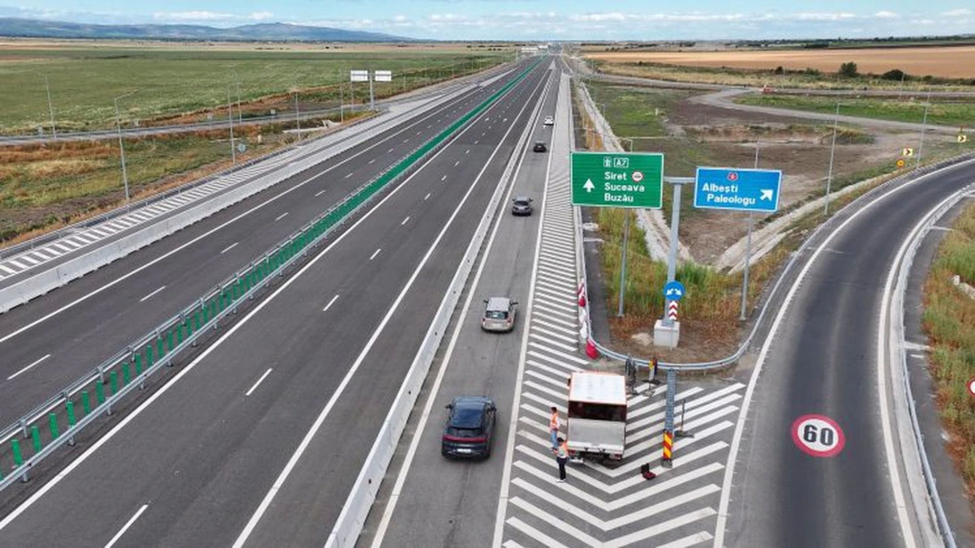 VIDEO Lotul de pe Autostrada Ploiești - Buzău care a ajuns la 81% stadiu. Se lucrează în forță
