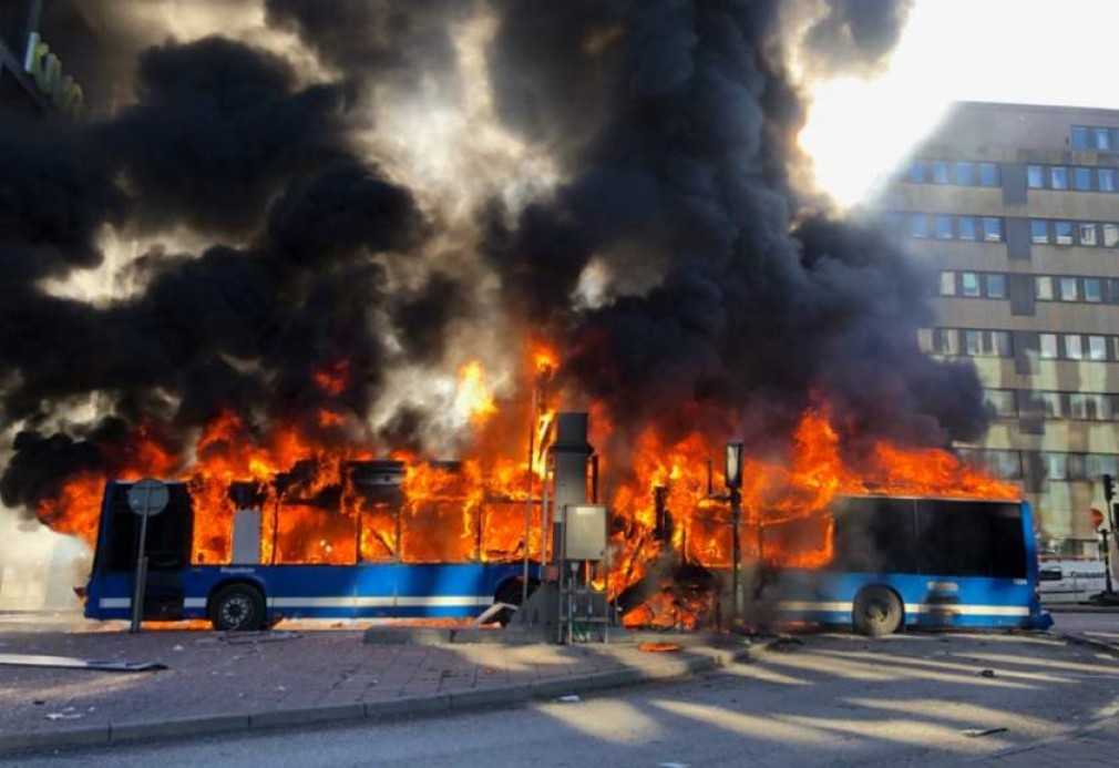 Stockholm: Autobuz explodat, în centrul oraşului