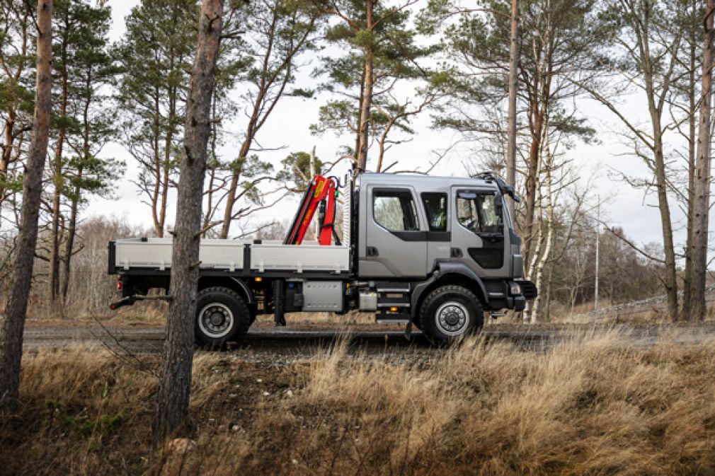 Volvo Trucks lansează modelul Volvo FL 4x4 pentru sarcini solicitante