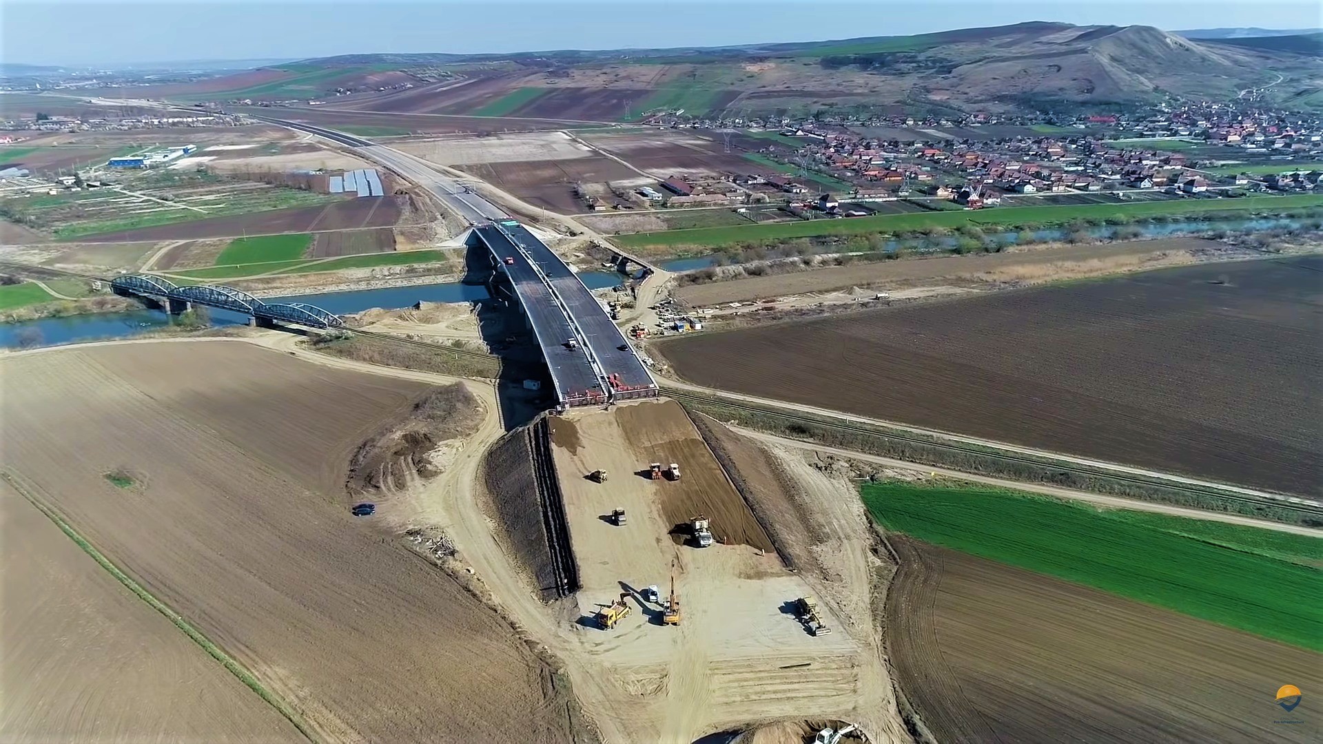 VIDEO: Cum arată bucata din Autostrada Transilvania aproape finalizată dar pe care nu se va putea circula