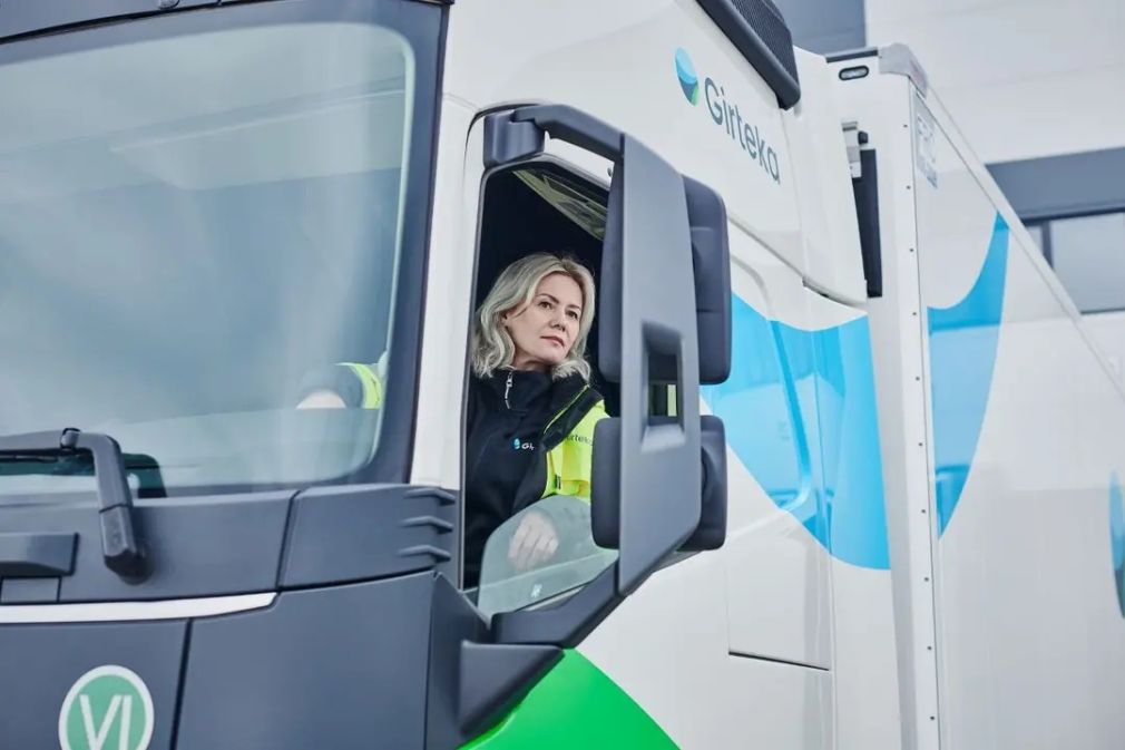 Ce apreciază un șofer de camion când se angajează. Nu doar salariu e important