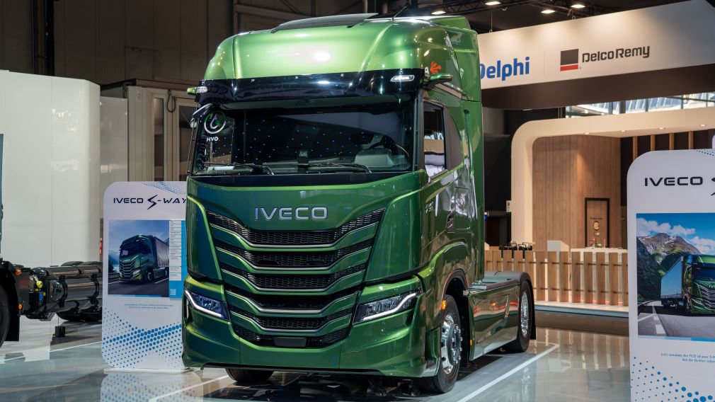 IVECO și PlusAI lansează în Spania primul program de camioane autonome de nivel 4 din Europa de Sud