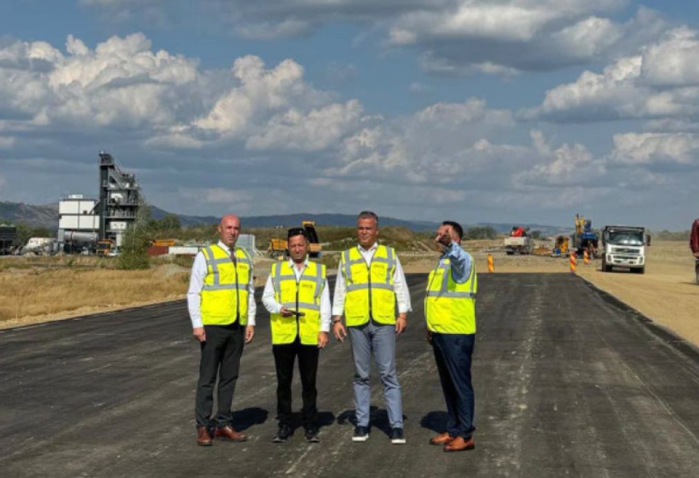 Lotul 3 al Autostrăzii Sibiu - Făgăraș: Se vede asfaltul