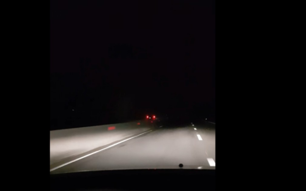 VIDEO. O șoferiță a condus zeci de kilometri pe contransens pe DN 1. A avut și 130 km/oră