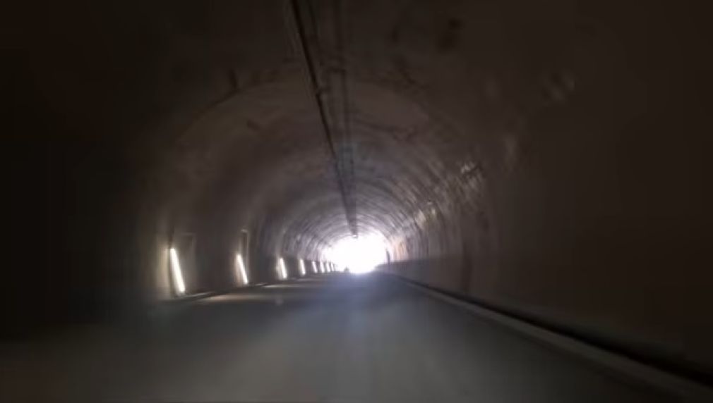 VIDEO Tunel aproape gata pe secțiunea 4 de pe autostrada Tigveni - Curtea de Argeș