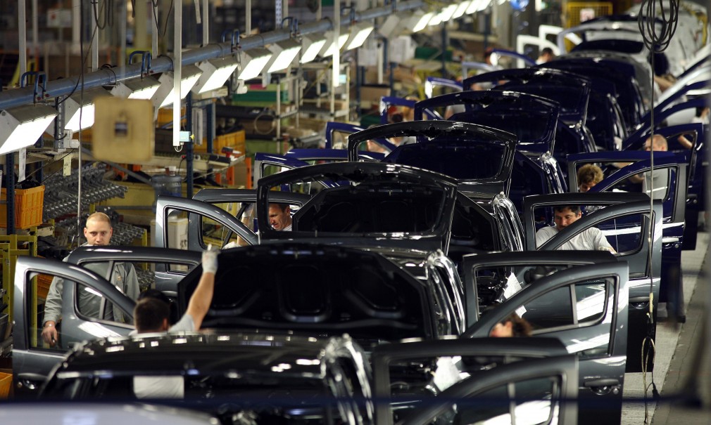 Germania: aproape 40% din companiile din sectorul auto au făcut concedieri
