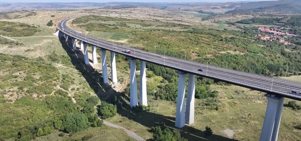 VIDEO Fisuri la cel mai mare viaduct din România. Cât de sigur este?