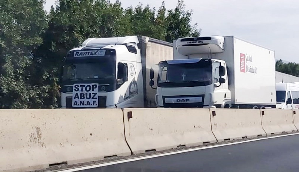 Veștem. Protest cu zeci de camioane împotriva impozitării retroactive a diurnei
