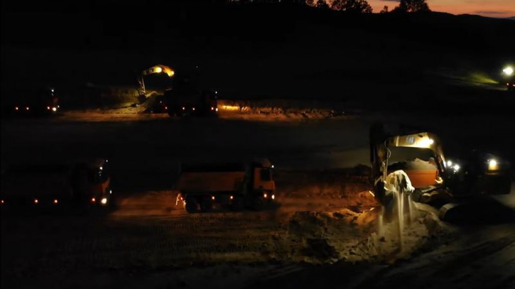 VIDEO Pe Autostrada Transilvania se lucrează și noaptea