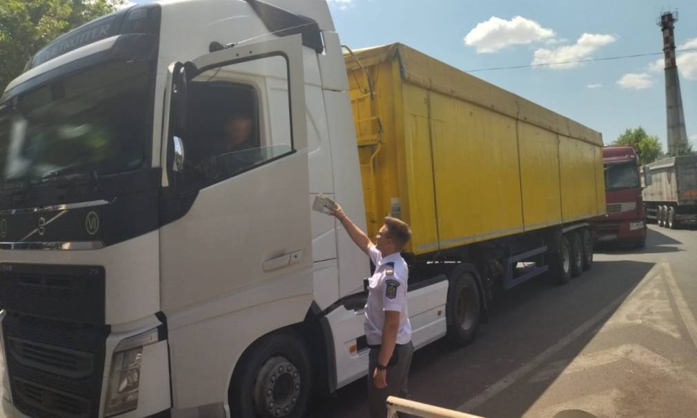 Român, fără permis pe camion! Ce amendă uriașă a luat în Italia?