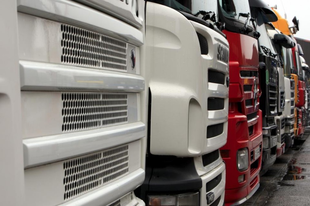 Camioanele pe diesel în pericol. UE vrea reducerea drastică a emisiilor până în 2030
