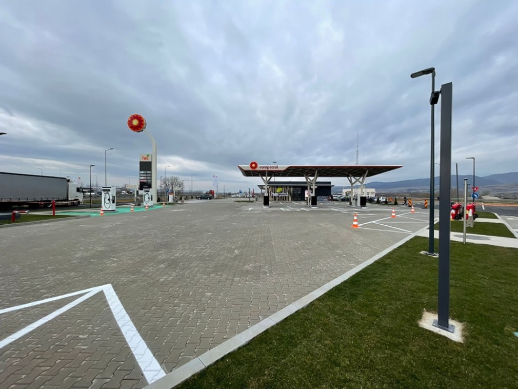 Patru noi spații de servicii moderne deschise pe Autostrada 1, Nădlac - Arad