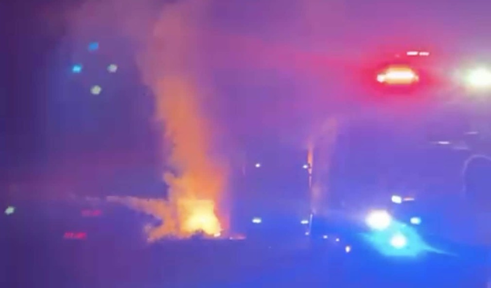 VIDEO. Remorca unui camion a luat foc. Pagube de zeci de mii de lei