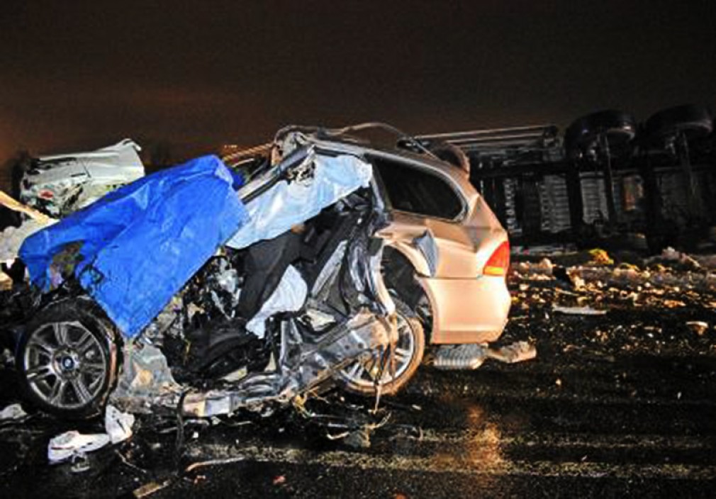 Italia. Român, mort din impactul dintre camion și BMW