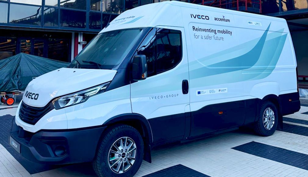 IVECO promovează mobilitatea rutieră inteligentă și sigură cu tehnologia V2X