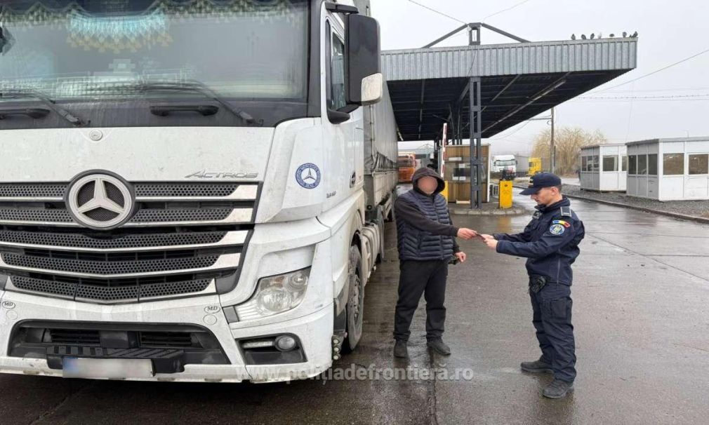 Un camion radiat, găsit de Poliție în Vama Albița