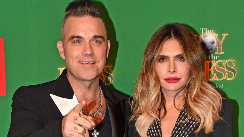 Vameși bulgari au cerut mită de la șoferii de camion care duceau sculele lui Robbie Williams