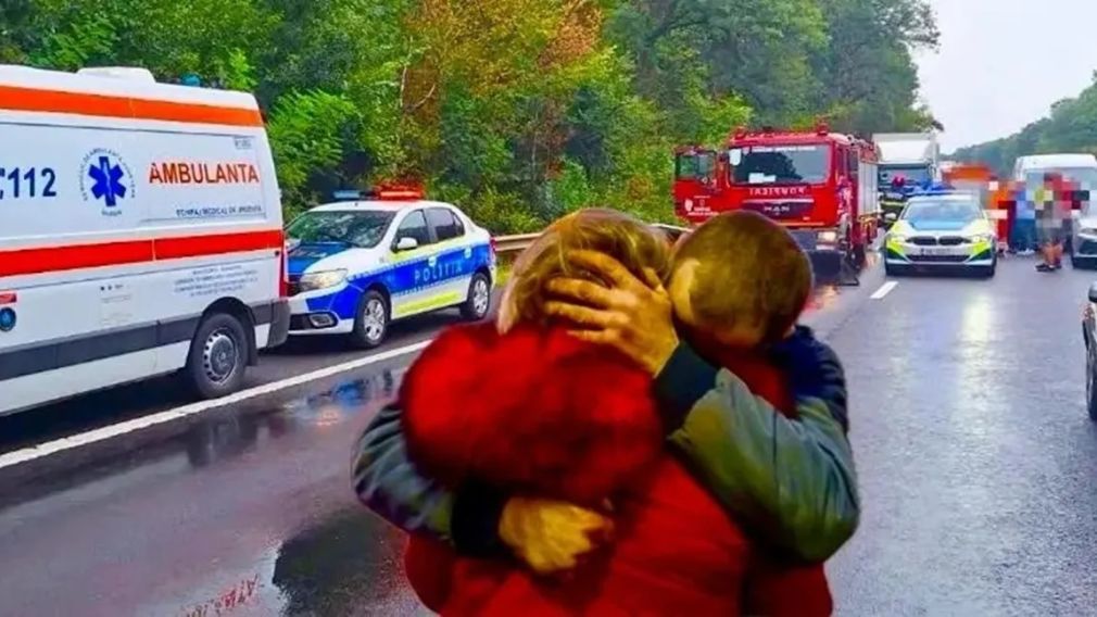 Tinerii care s-au aruncat îmbrățișați în fața camionului aveau doar 15 ani