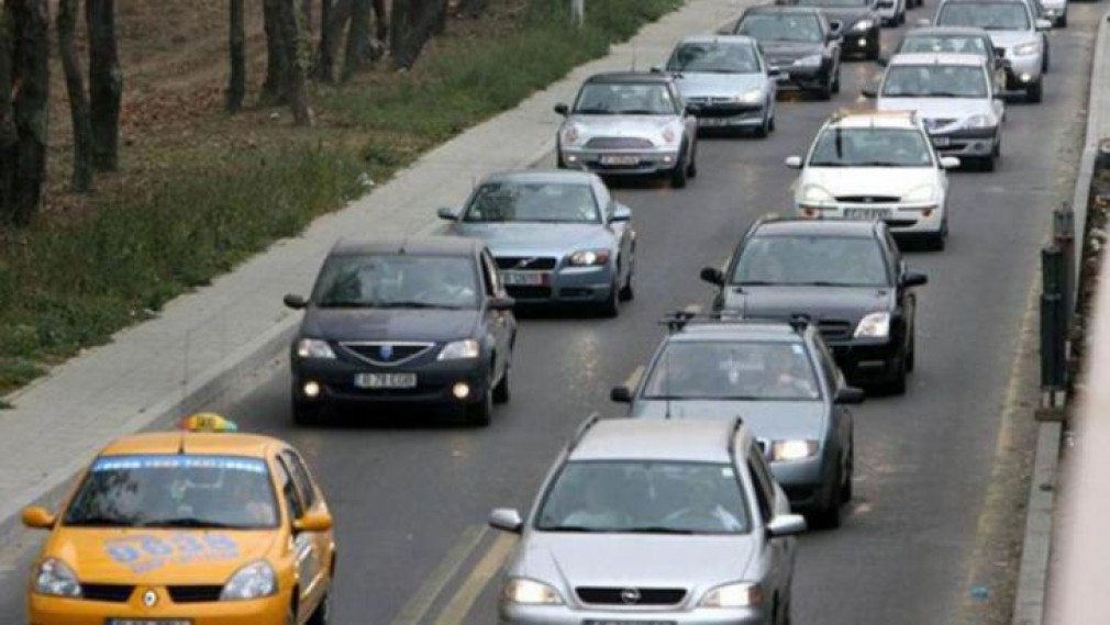 1,46 milioane de autovehicule, înregistrate în Bucureşti în 2019; parcul auto naţional a crescut cu circa 7%