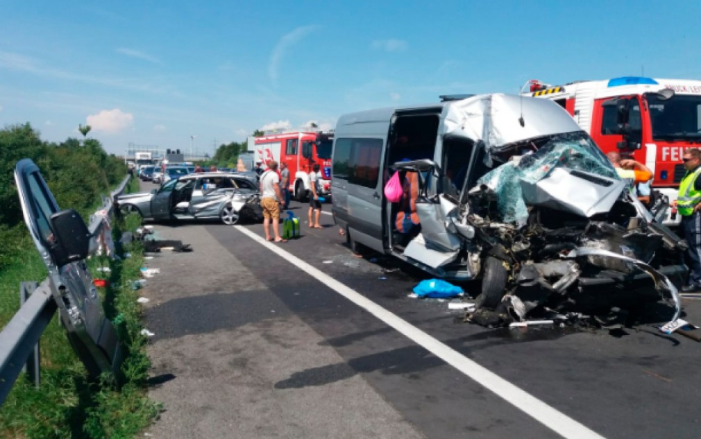 Cele mai grave accidente de microbuz și autocar din ultimii doi ani din România