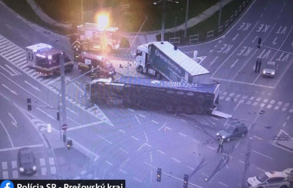 Un camion înmatriculat în România a provocat un accident teribil în Slovacia