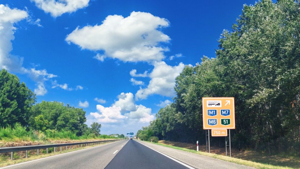 Camioanele nu circulă în Ungaria sâmbătă și duminică. De ce?