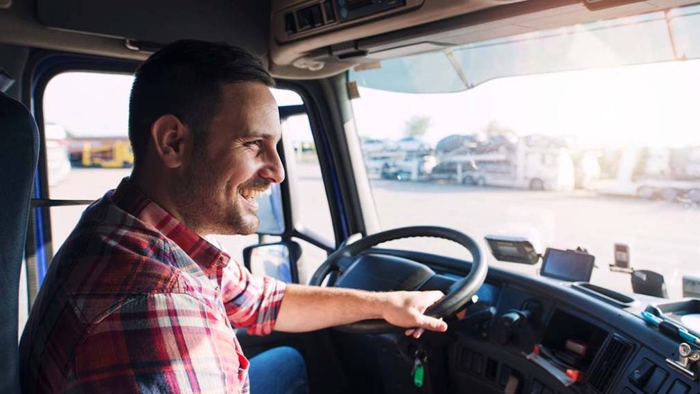 Antreprenor din Italia: Ofer 2.700 euro/lună șoferilor români de camion și nu vine nimeni