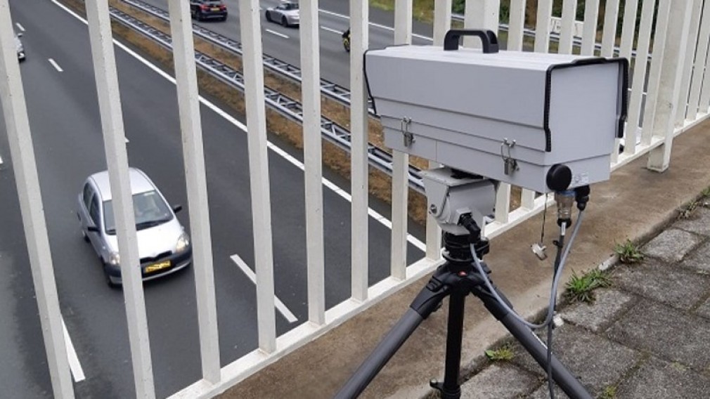 Camere video care detectează de la distanță dacă șoferul de camion vorbește la telefon
