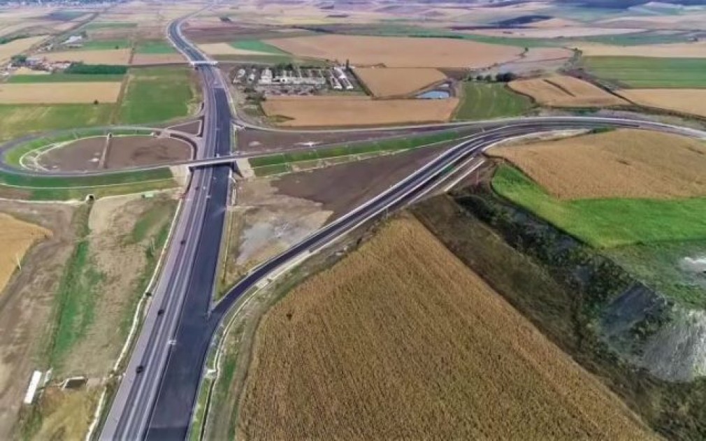 Guvernul recunoaște: Autostrada Transilvania, o mare rușine națională