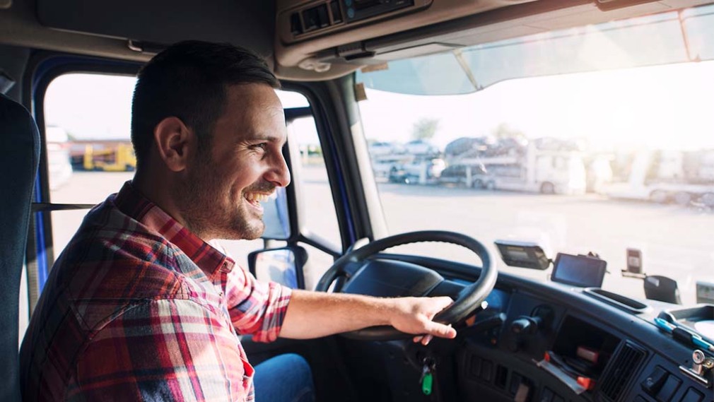 Din SUA, în Spania sau România tot mai mulți șoferi de camion sunt exploatați de patroni