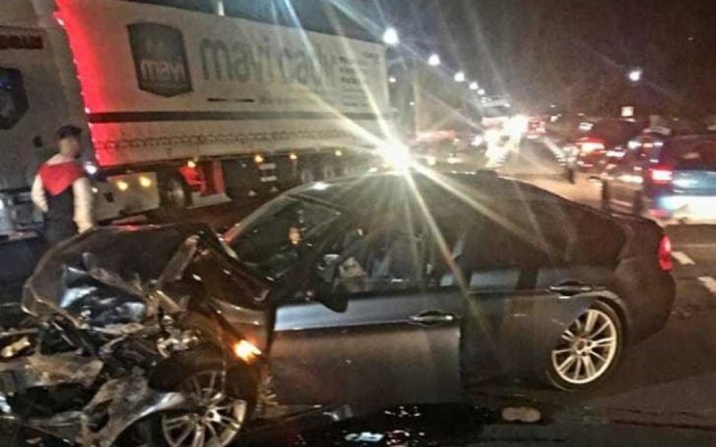 Accident în lanț cu un camion implicat: șapte răniți