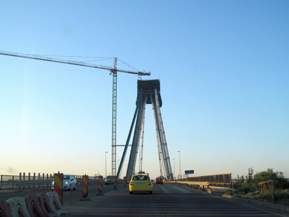 Circulaţia rutieră va fi închisă marţi pe podul de la Agigea