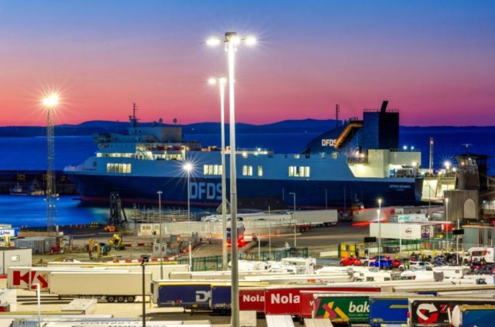 Camioanele vor staționa mai puțin în porturile Dunkerque și Rosslare