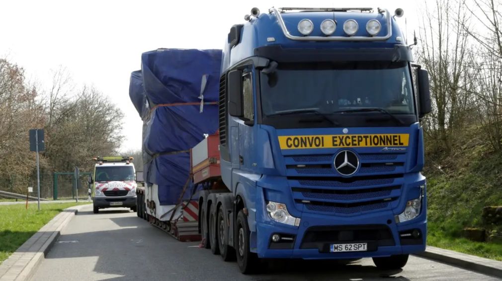 Calvarul unui șofer român de camion - A parcurs 5 km în 3 luni