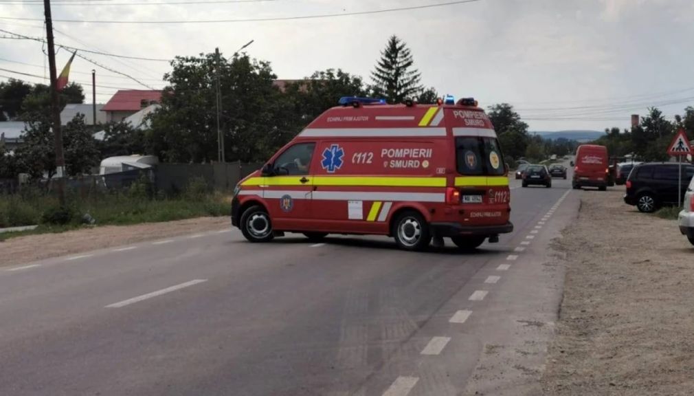 Un camion a lovit un autocar cu 60 de persoane