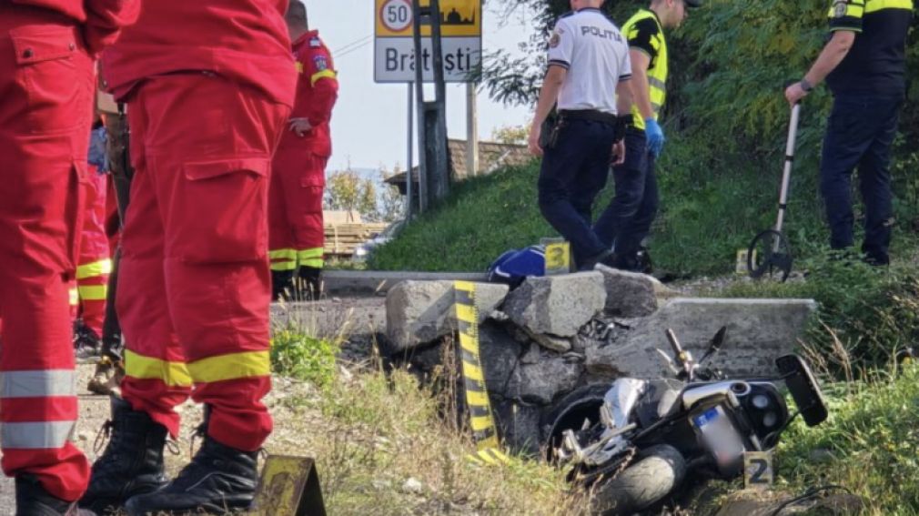 Un șofer de camion a murit într-un accident de motocicletă