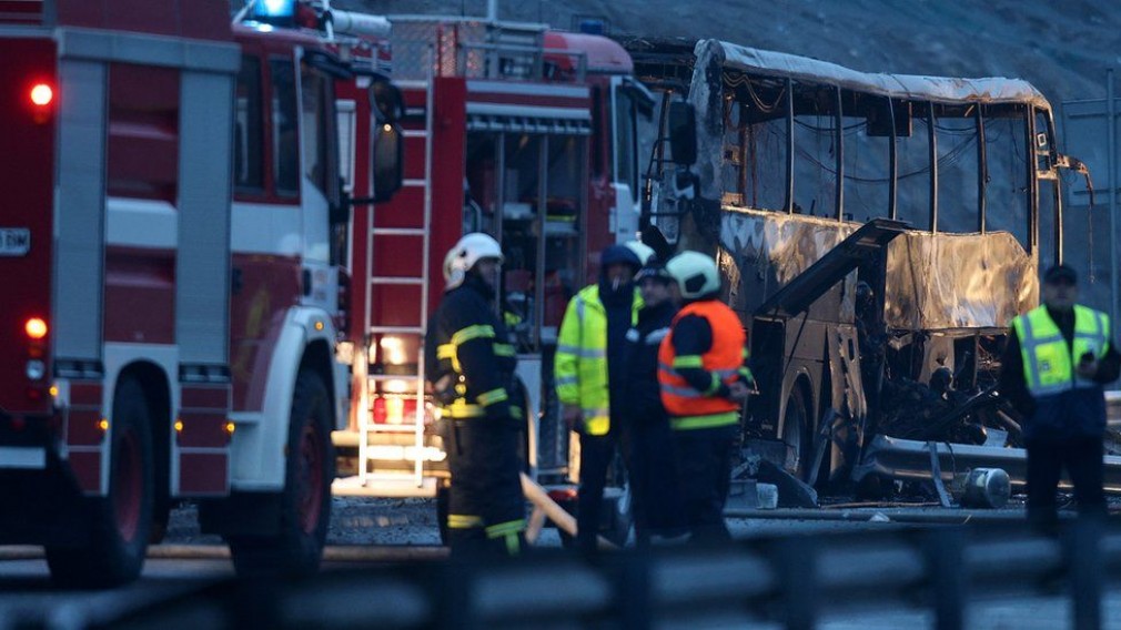 VIDEO 46 de oameni au murit după ce un autocar a luat foc în Bulgaria