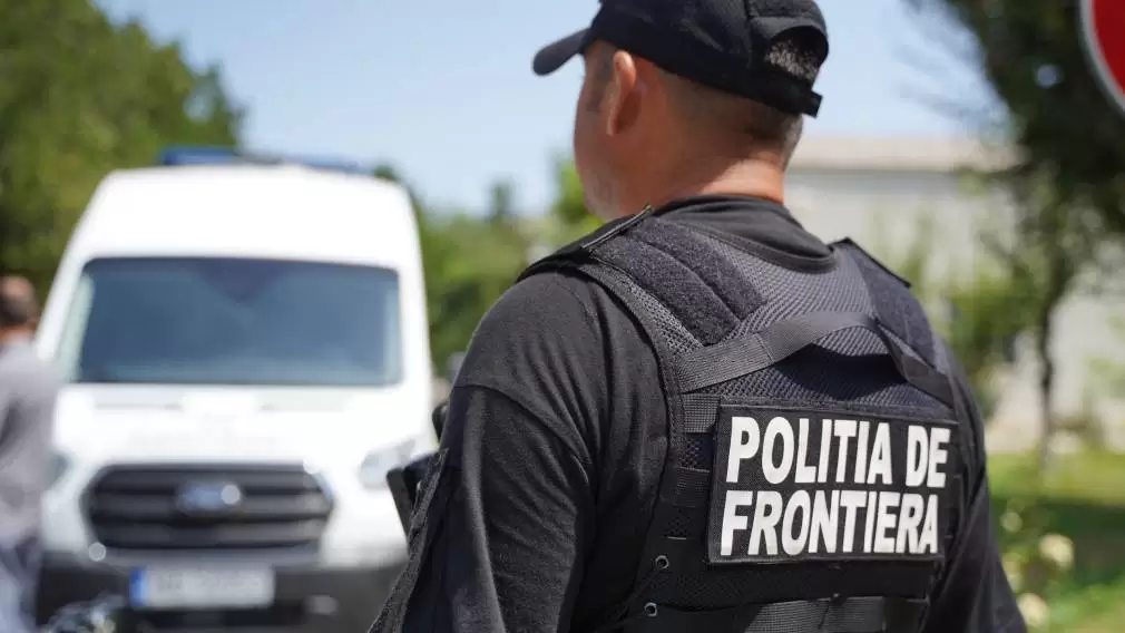 Șofer de camion, prins cu migranți ilegali la Nădlac