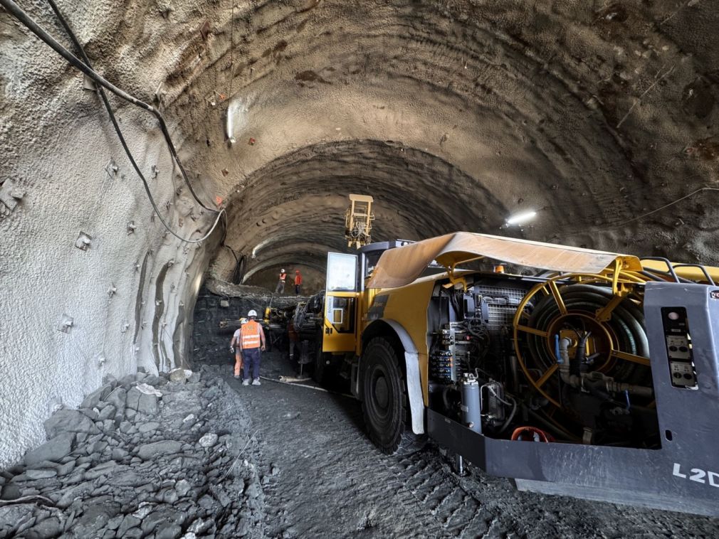 Se face străpungerea celei de a doua galerii a Tunelului 1 pe Autostrada Lugoj–Deva