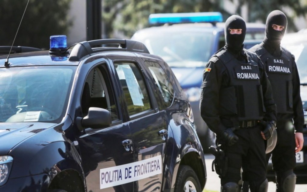 Polițist de la frontieră, mituit cu 200 euro ca să nu trimită un șofer în carantină