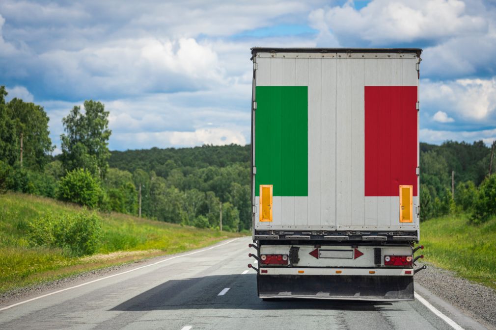 Un șofer de camion a câștigat 220.000.000 euro și a murit. A doua soție o va întreține pe prima