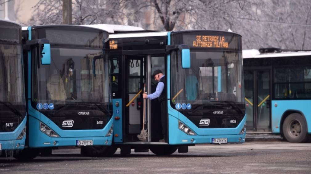 STB: Parcul de vehicule s-a redus cu până la 25%, începând de luni