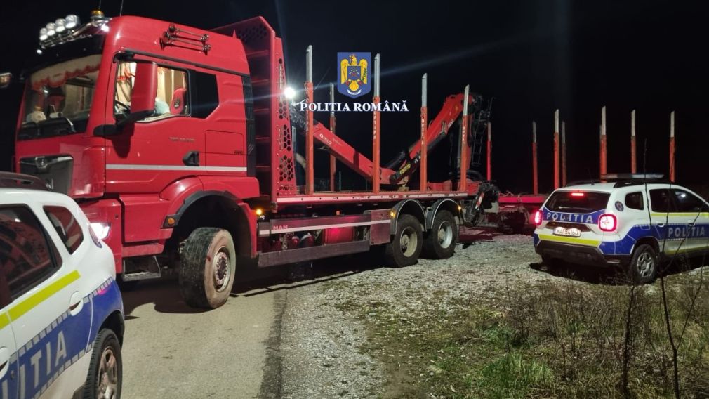 Poliția a confiscat un camion de 250.000 euro implicat în Mafia lemnului