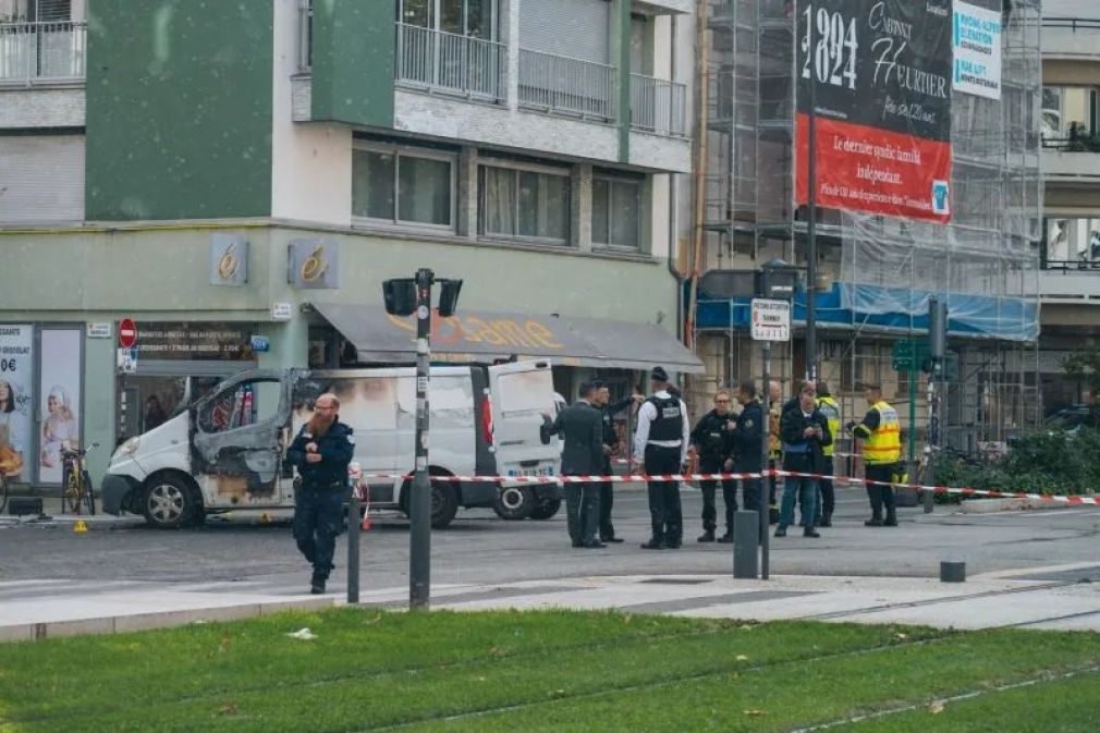 O furgonetă care transporta valori, atacată în Franța