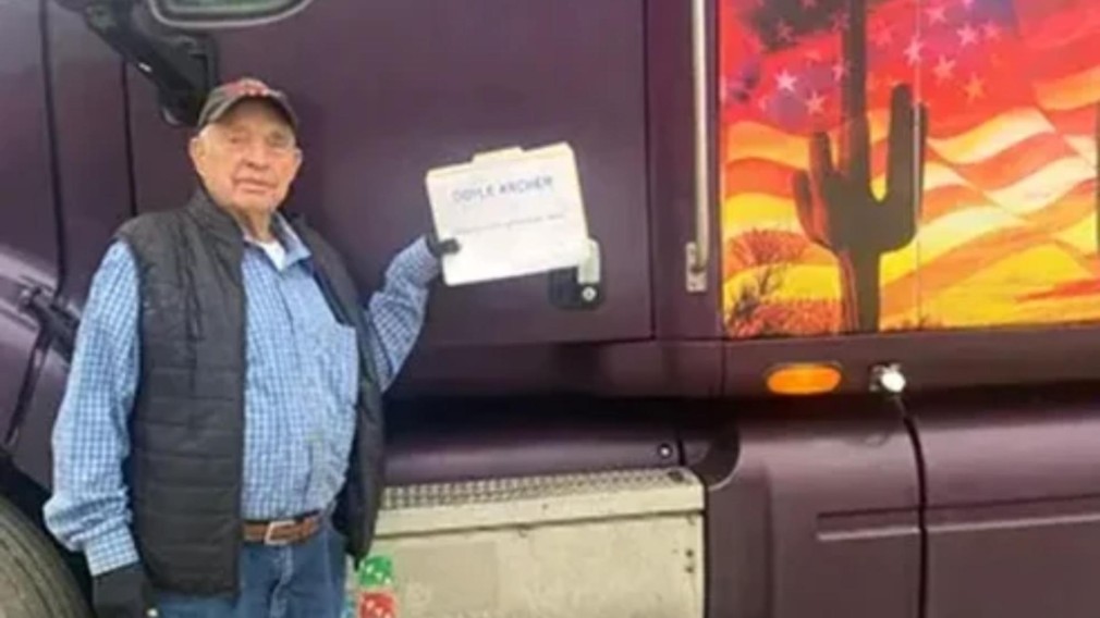 Cel mai bătrân șofer de camion are 90 de ani