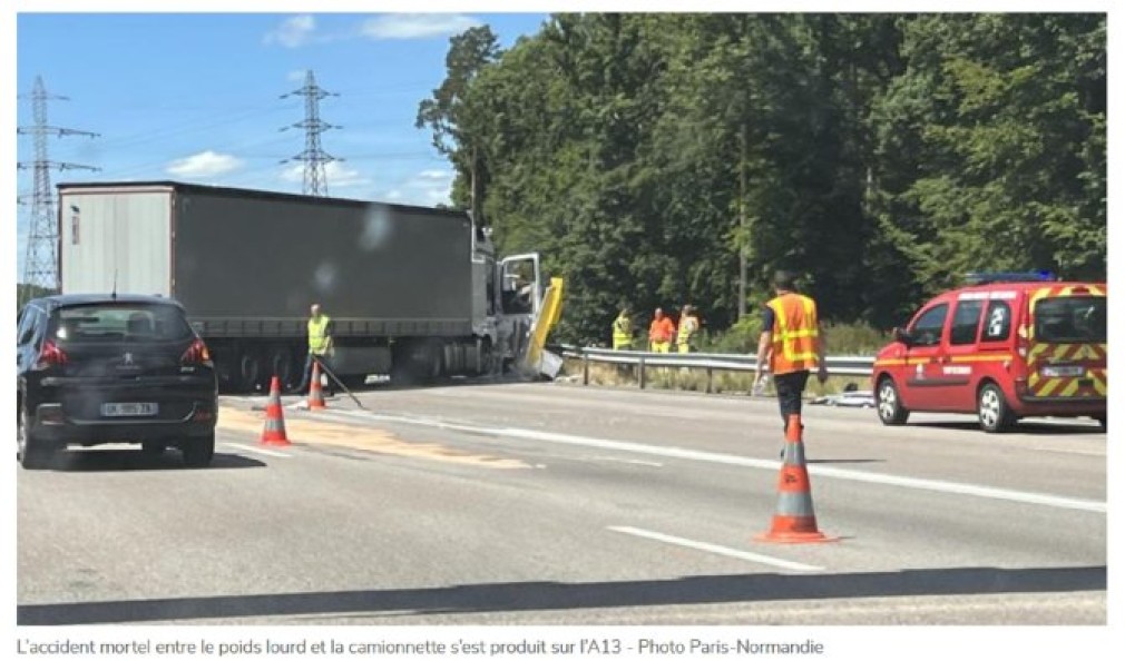 Șofer român de camion, mort pe o autostradă. Nu ar fi purtat centură