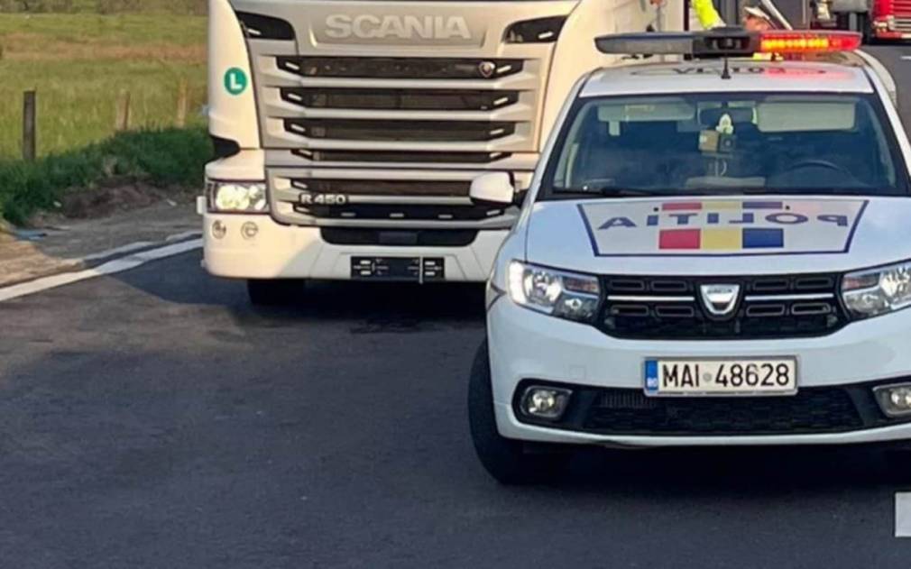 A fost trafic îngreunat pe DN14 după ce un camion s-a defectat