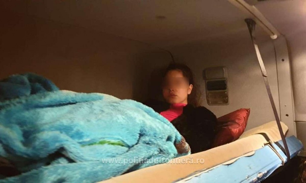 Giurgiu: Femeie ascunsă în cabina unui autocamion, depistată la PTF