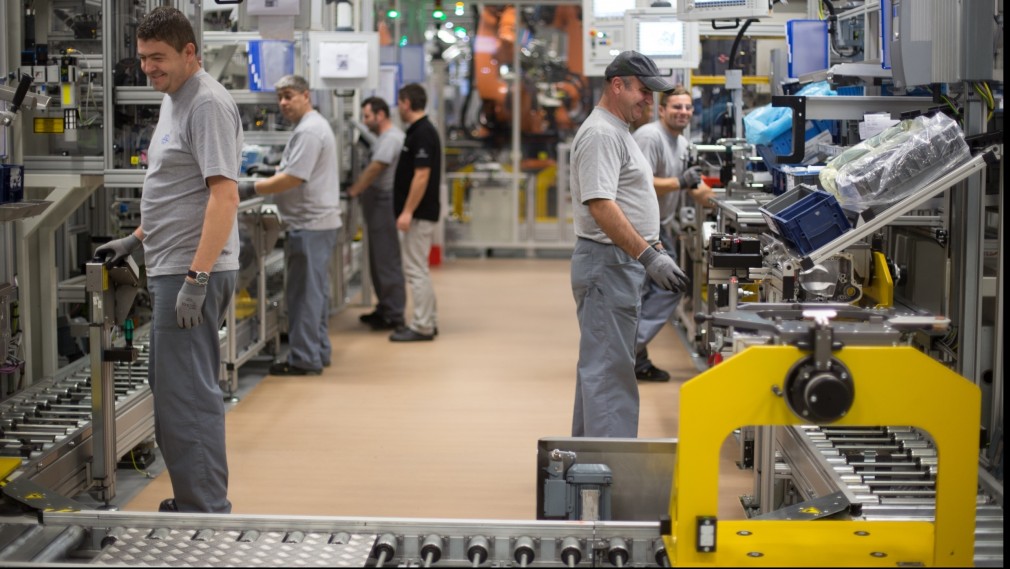 Daimler inaugurează la Sebeş producţia cutiilor de viteze automate cu opt trepte şi dublu ambreiaj